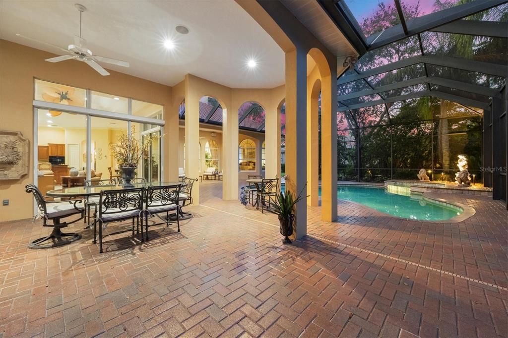 待售: $1,975,000 (4 贝兹, 3 浴室, 3568 平方英尺)