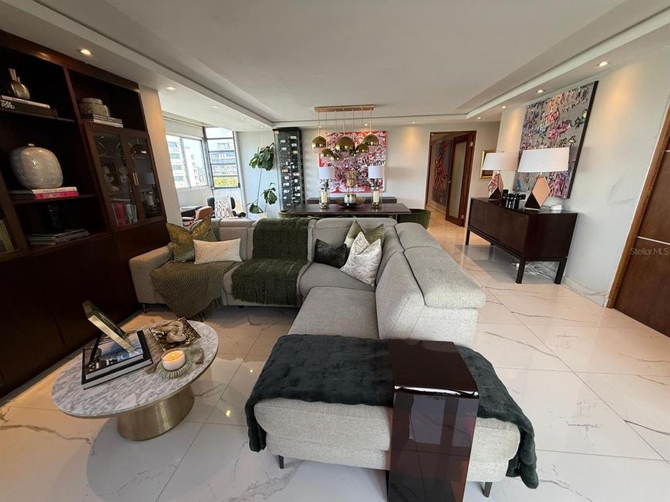 En Venta: $610,000 (4 camas, 3 baños, 1648 Pies cuadrados)