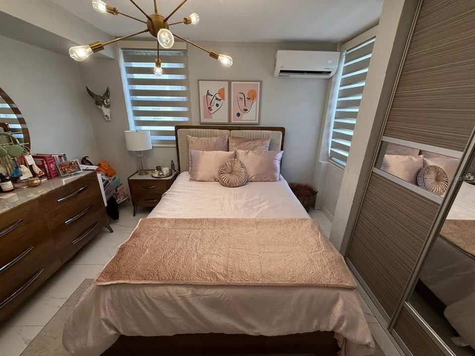 En Venta: $610,000 (4 camas, 3 baños, 1648 Pies cuadrados)