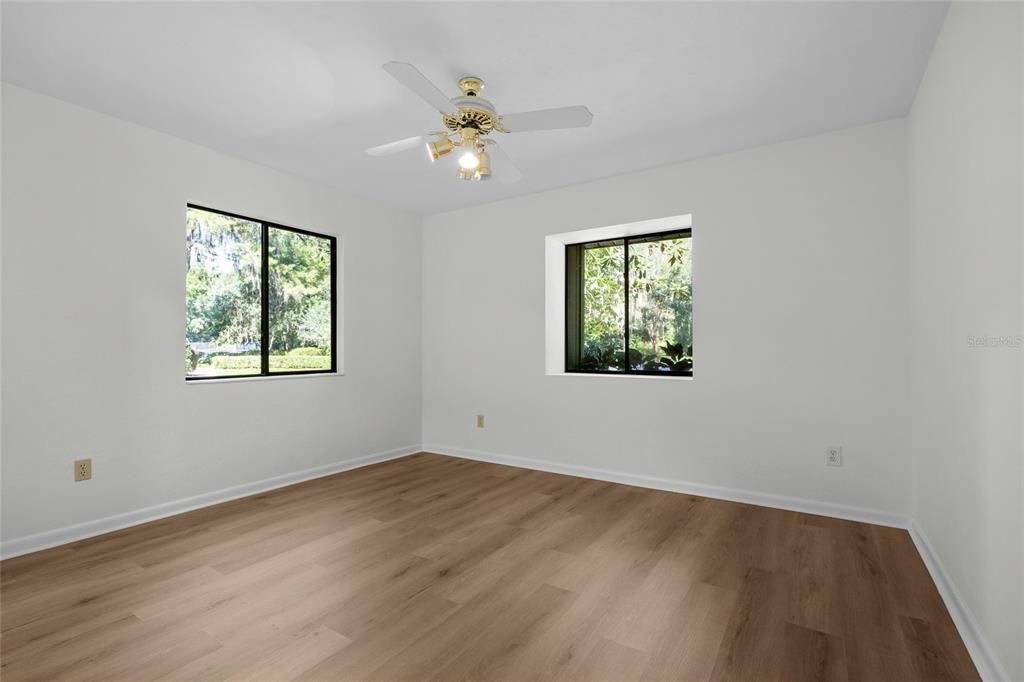 Active With Contract: $369,000 (3 beds, 2 baths, 1941 Square Feet)