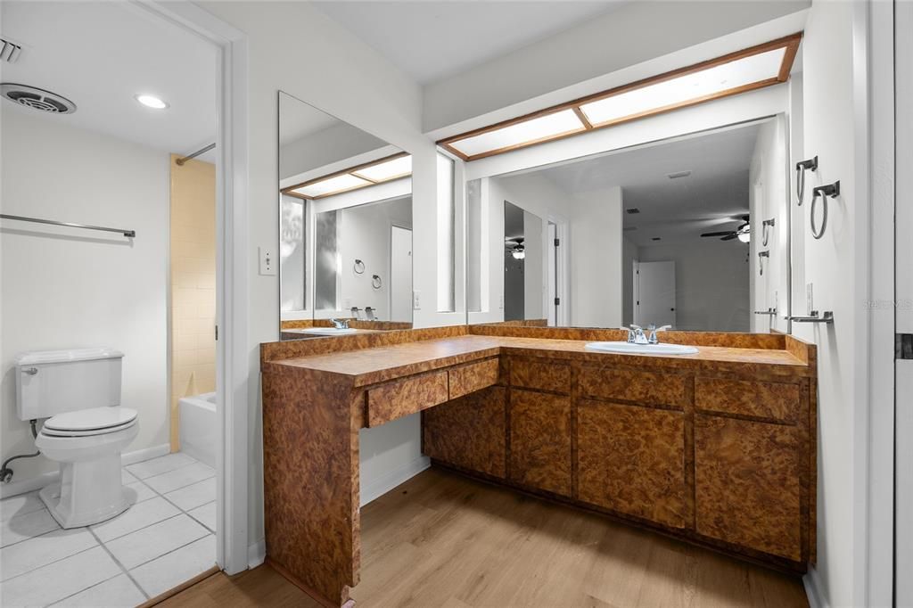 Active With Contract: $369,000 (3 beds, 2 baths, 1941 Square Feet)