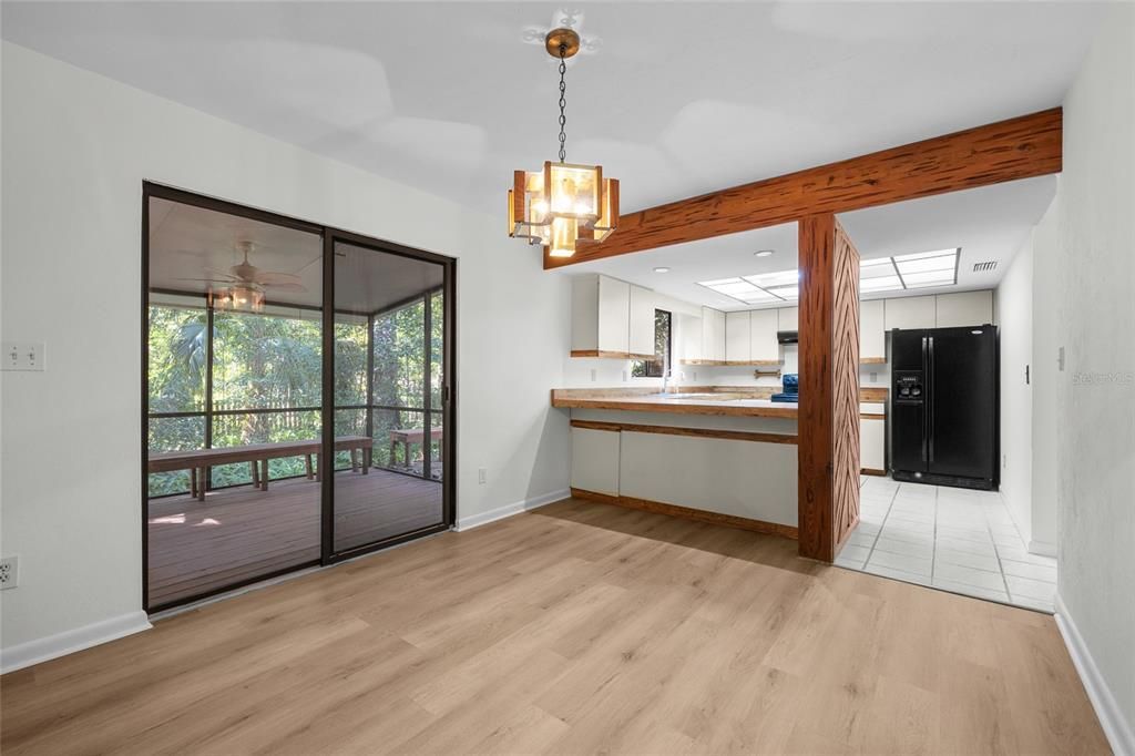 Active With Contract: $369,000 (3 beds, 2 baths, 1941 Square Feet)