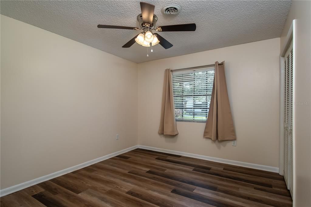Active With Contract: $2,000 (3 beds, 2 baths, 1728 Square Feet)