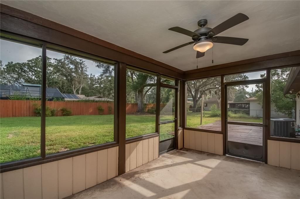 Active With Contract: $2,000 (3 beds, 2 baths, 1728 Square Feet)