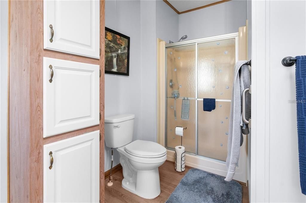 En Venta: $235,000 (3 camas, 2 baños, 1924 Pies cuadrados)