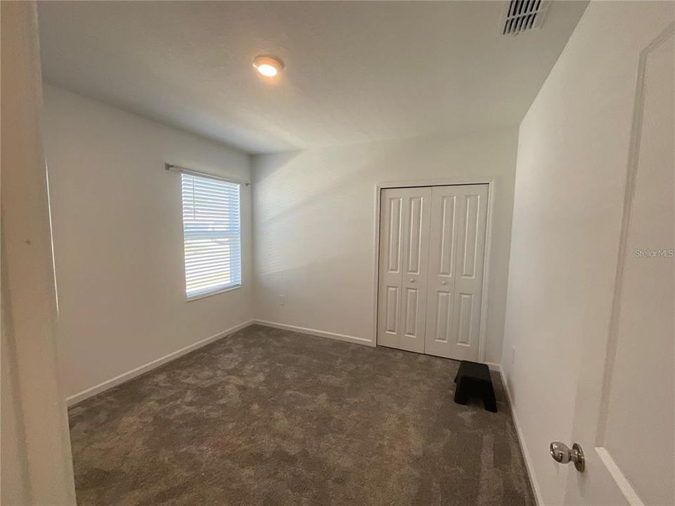 For Rent: $1,400 (1 beds, 1 baths, 900 Square Feet)