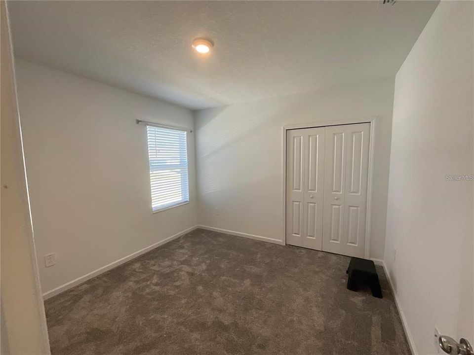 For Rent: $1,400 (1 beds, 1 baths, 900 Square Feet)