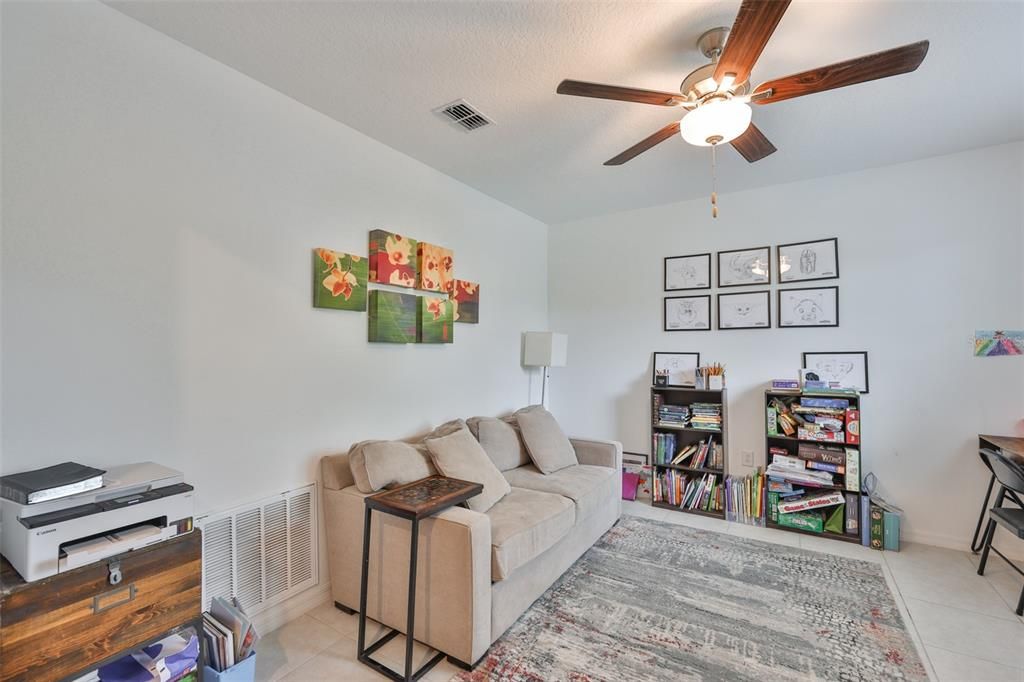 For Rent: $3,000 (5 beds, 2 baths, 2896 Square Feet)