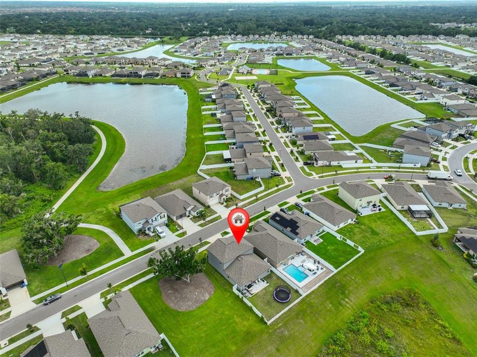 For Rent: $3,000 (5 beds, 2 baths, 2896 Square Feet)