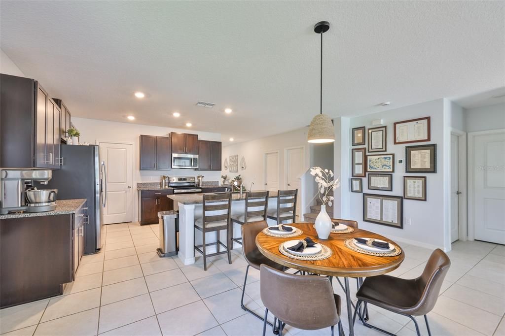 For Rent: $3,000 (5 beds, 2 baths, 2896 Square Feet)