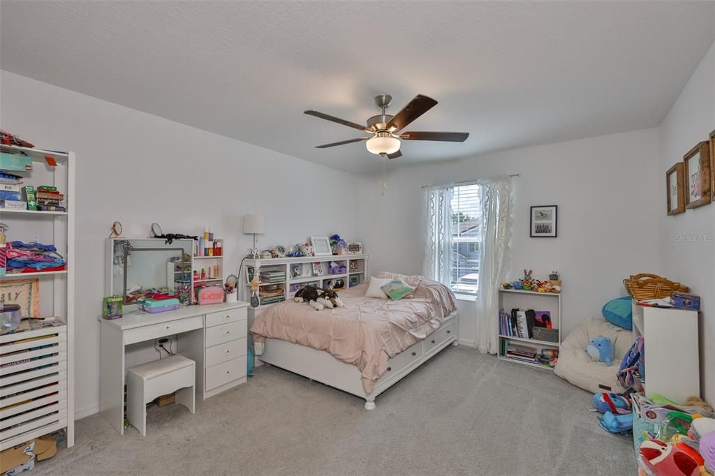 For Rent: $3,000 (5 beds, 2 baths, 2896 Square Feet)