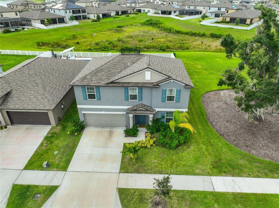 For Rent: $3,000 (5 beds, 2 baths, 2896 Square Feet)