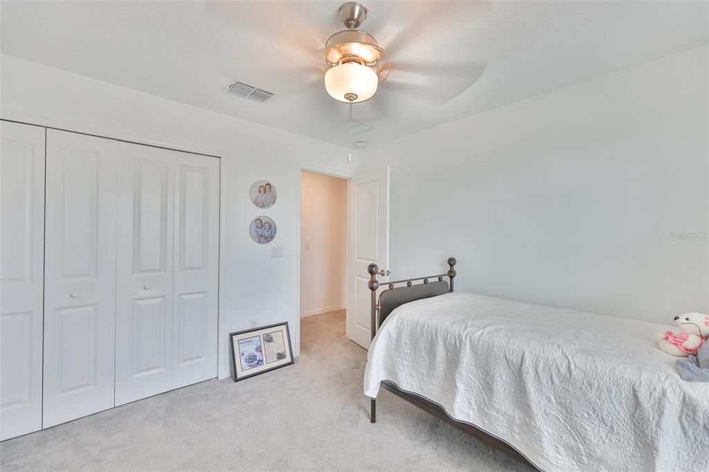 For Rent: $3,000 (5 beds, 2 baths, 2896 Square Feet)