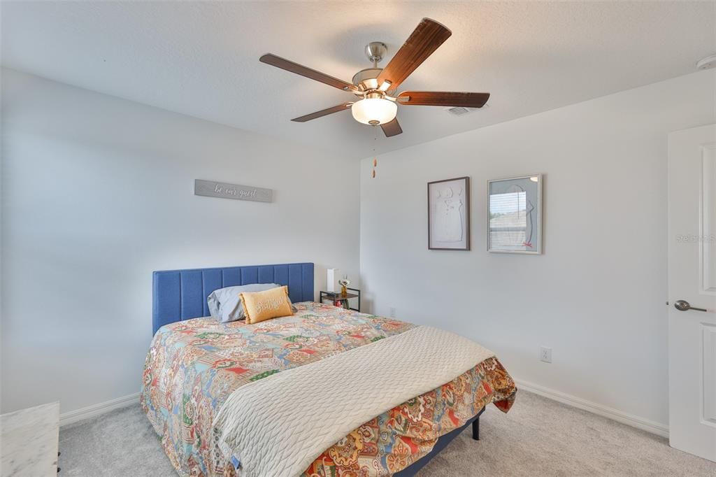 For Rent: $3,000 (5 beds, 2 baths, 2896 Square Feet)