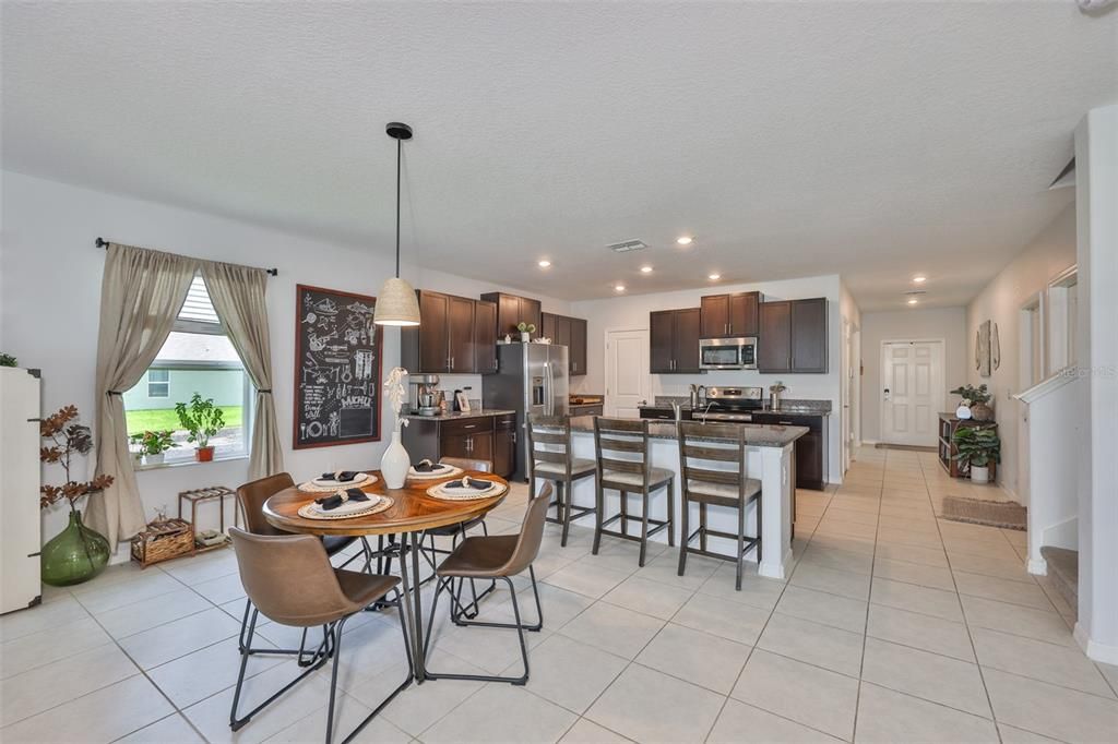 For Rent: $3,000 (5 beds, 2 baths, 2896 Square Feet)