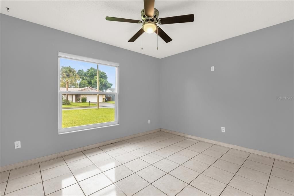 Active With Contract: $419,900 (3 beds, 2 baths, 1539 Square Feet)