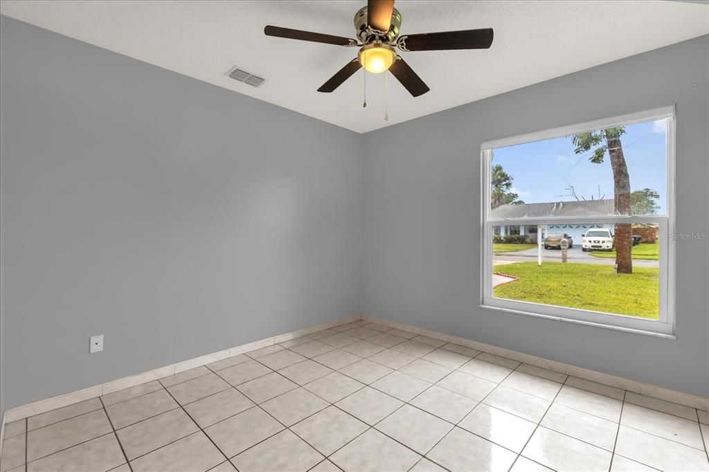 Active With Contract: $419,900 (3 beds, 2 baths, 1539 Square Feet)