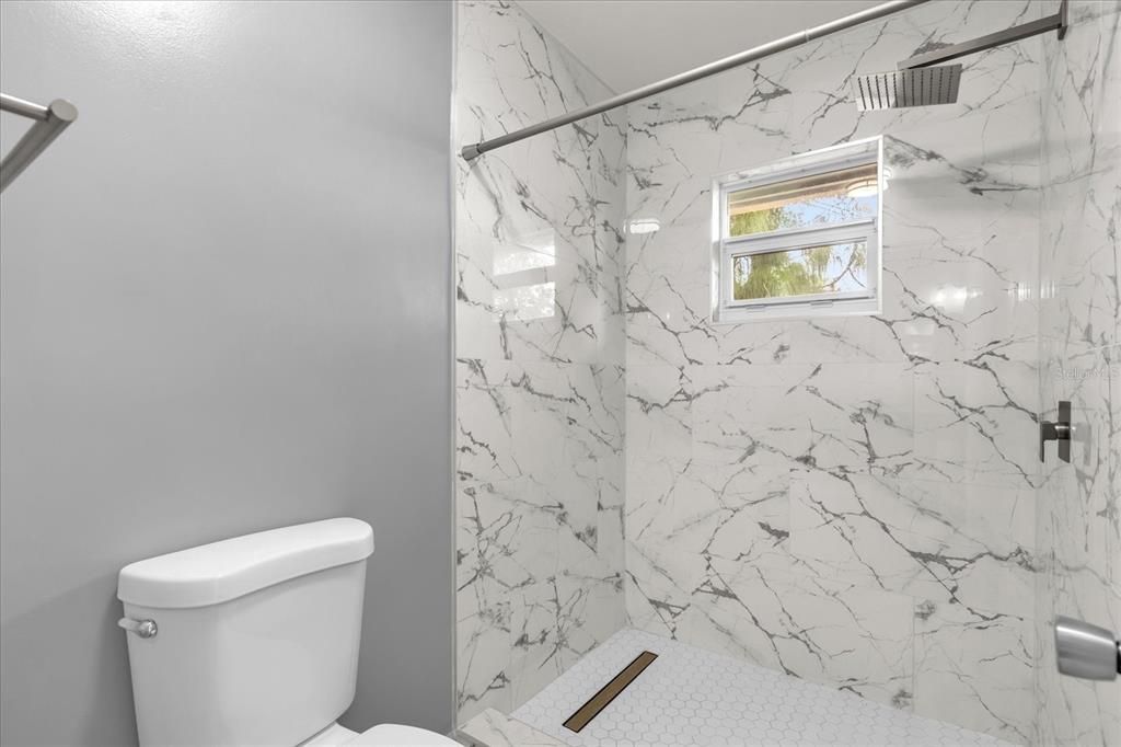 Active With Contract: $419,900 (3 beds, 2 baths, 1539 Square Feet)