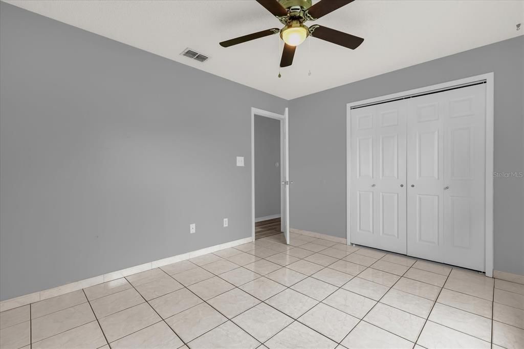 Active With Contract: $419,900 (3 beds, 2 baths, 1539 Square Feet)