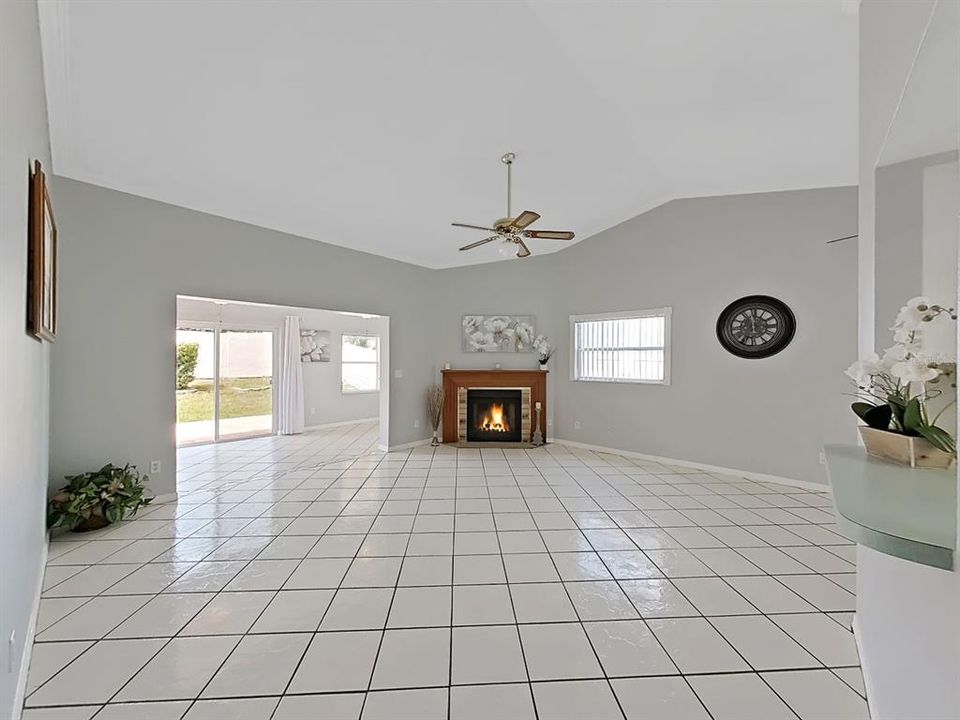 For Rent: $2,875 (3 beds, 2 baths, 1584 Square Feet)