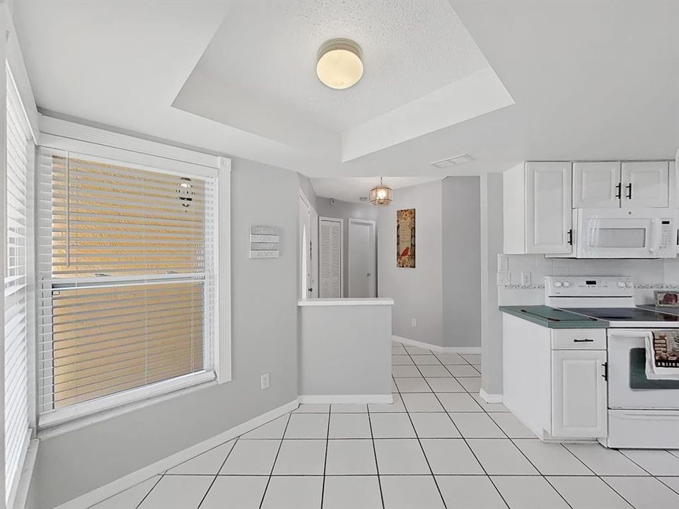 For Rent: $2,875 (3 beds, 2 baths, 1584 Square Feet)