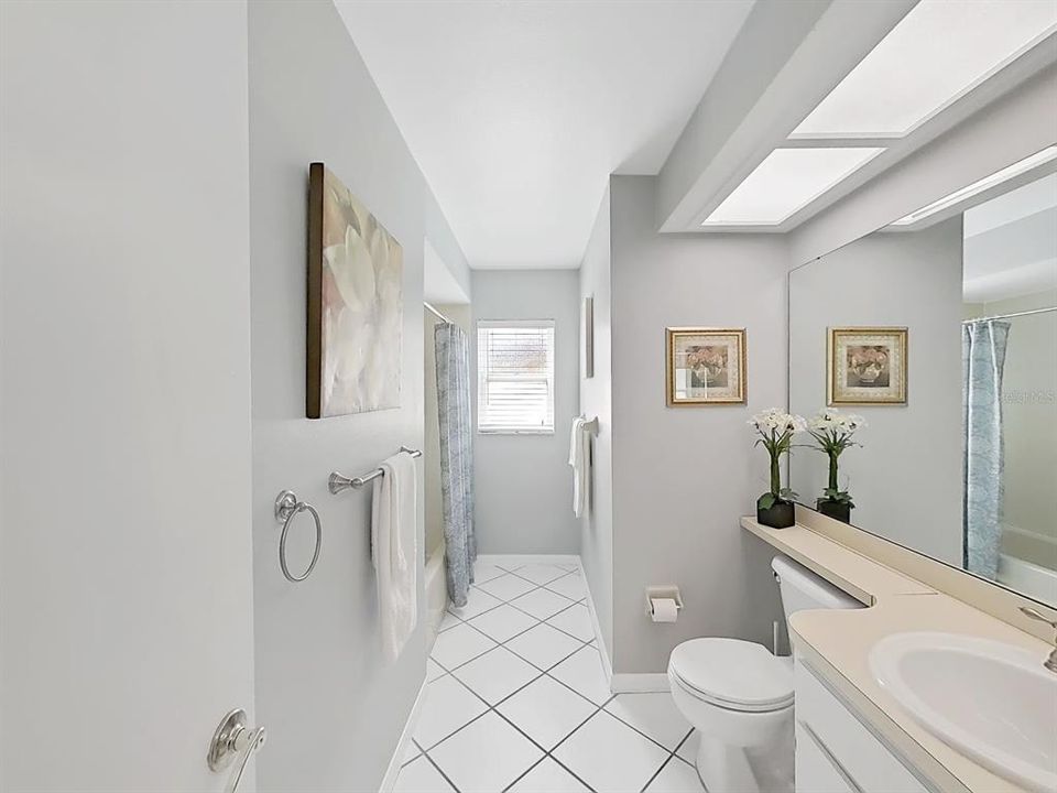 For Rent: $2,875 (3 beds, 2 baths, 1584 Square Feet)