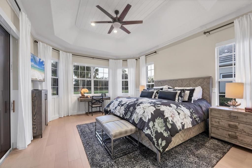 En Venta: $1,525,000 (4 camas, 3 baños, 2870 Pies cuadrados)