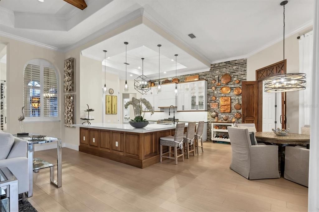 En Venta: $1,525,000 (4 camas, 3 baños, 2870 Pies cuadrados)