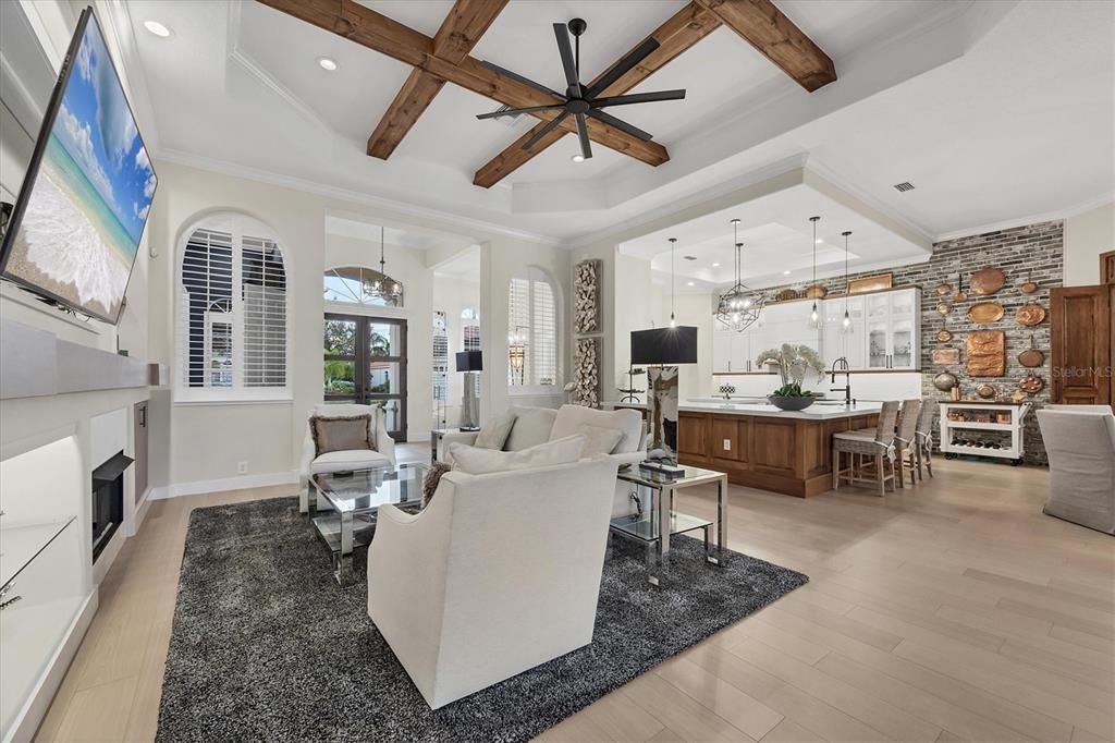 En Venta: $1,525,000 (4 camas, 3 baños, 2870 Pies cuadrados)