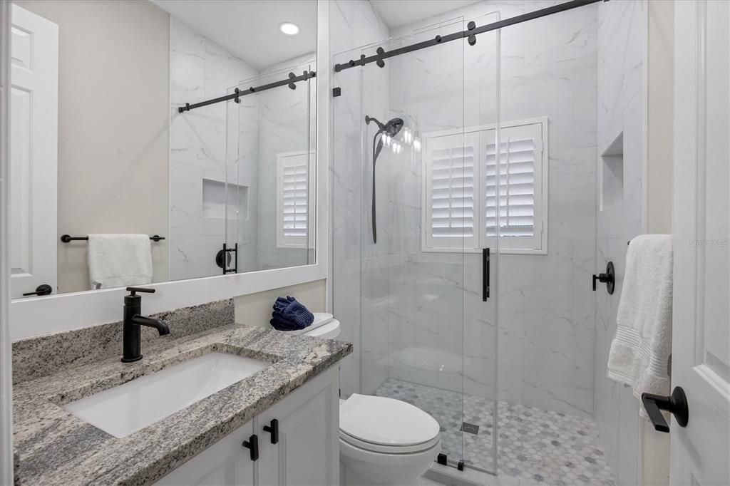 En Venta: $1,525,000 (4 camas, 3 baños, 2870 Pies cuadrados)