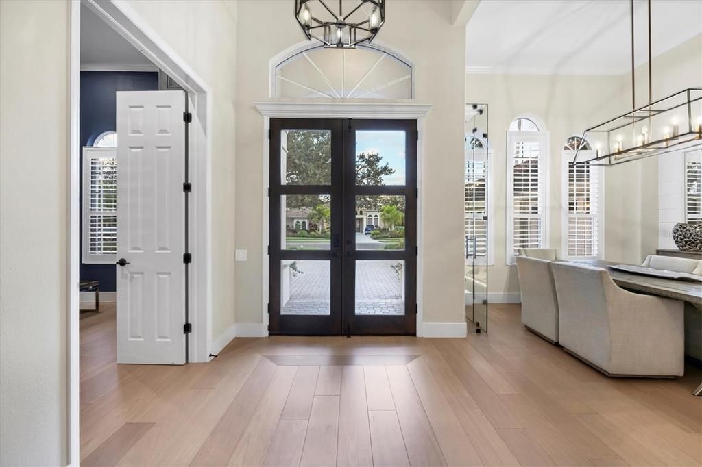 En Venta: $1,525,000 (4 camas, 3 baños, 2870 Pies cuadrados)