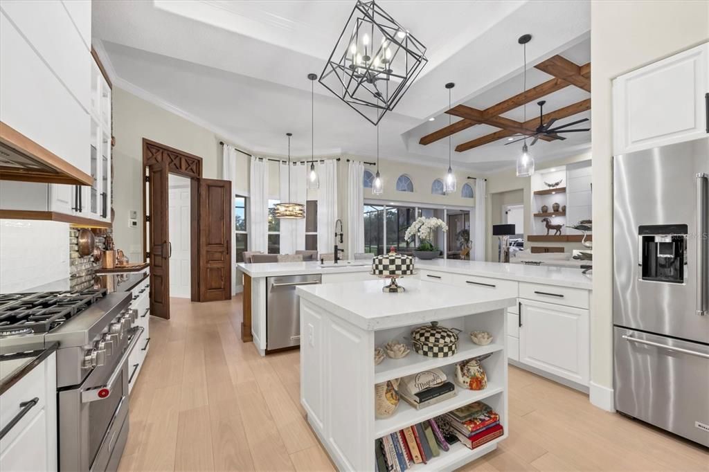 En Venta: $1,525,000 (4 camas, 3 baños, 2870 Pies cuadrados)