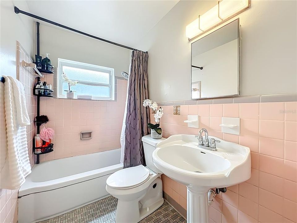 待售: $539,900 (3 贝兹, 2 浴室, 1584 平方英尺)