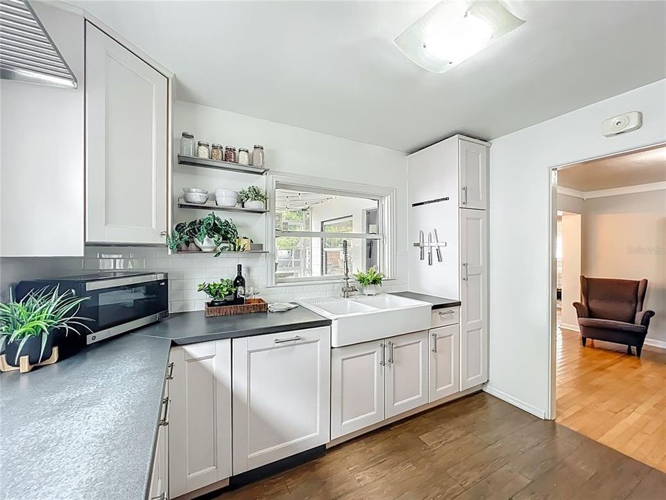 待售: $539,900 (3 贝兹, 2 浴室, 1584 平方英尺)