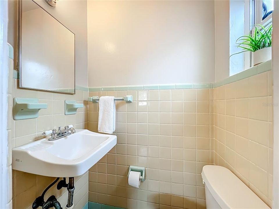 待售: $539,900 (3 贝兹, 2 浴室, 1584 平方英尺)