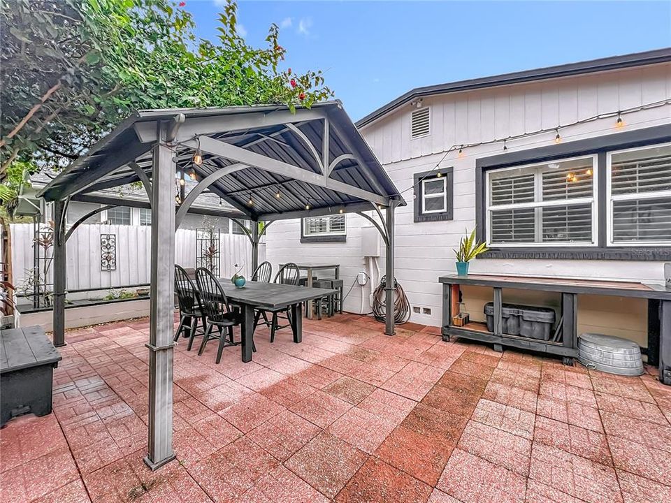 待售: $539,900 (3 贝兹, 2 浴室, 1584 平方英尺)