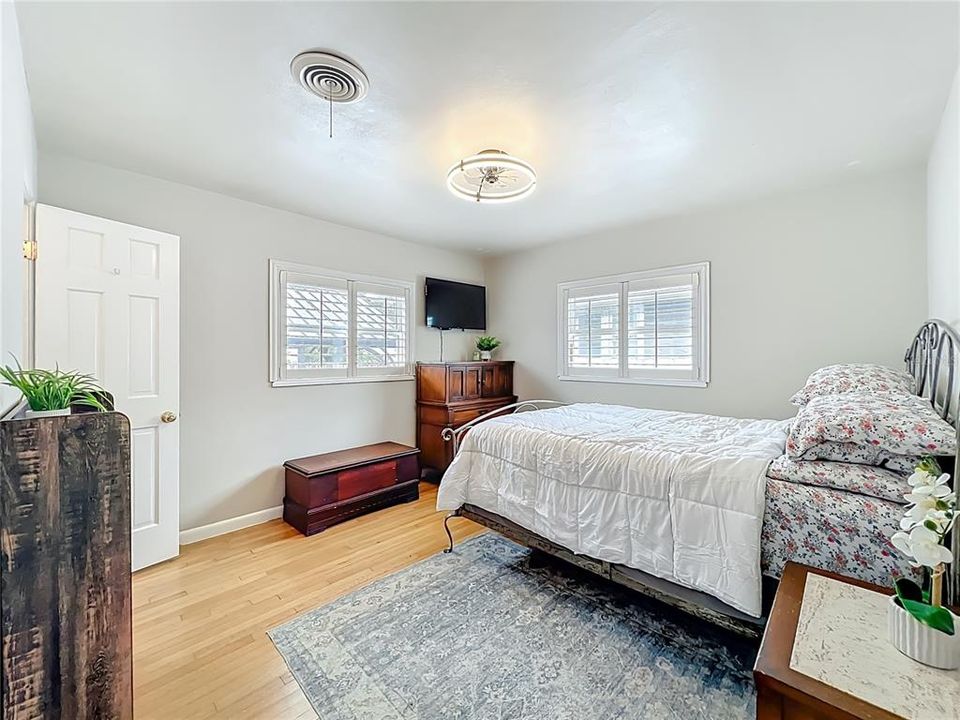 待售: $539,900 (3 贝兹, 2 浴室, 1584 平方英尺)