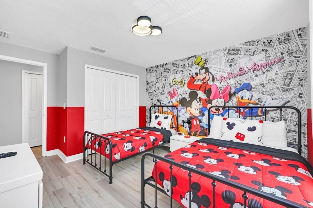 待售: $525,000 (4 贝兹, 3 浴室, 1914 平方英尺)