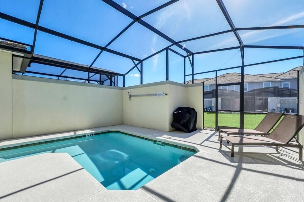 待售: $525,000 (4 贝兹, 3 浴室, 1914 平方英尺)