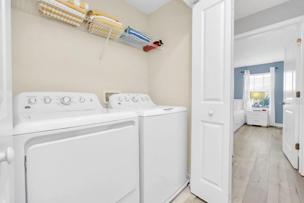 待售: $525,000 (4 贝兹, 3 浴室, 1914 平方英尺)