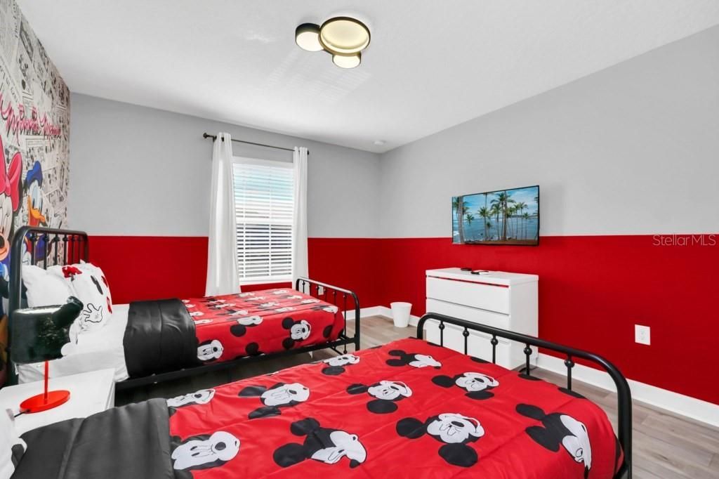 待售: $525,000 (4 贝兹, 3 浴室, 1914 平方英尺)