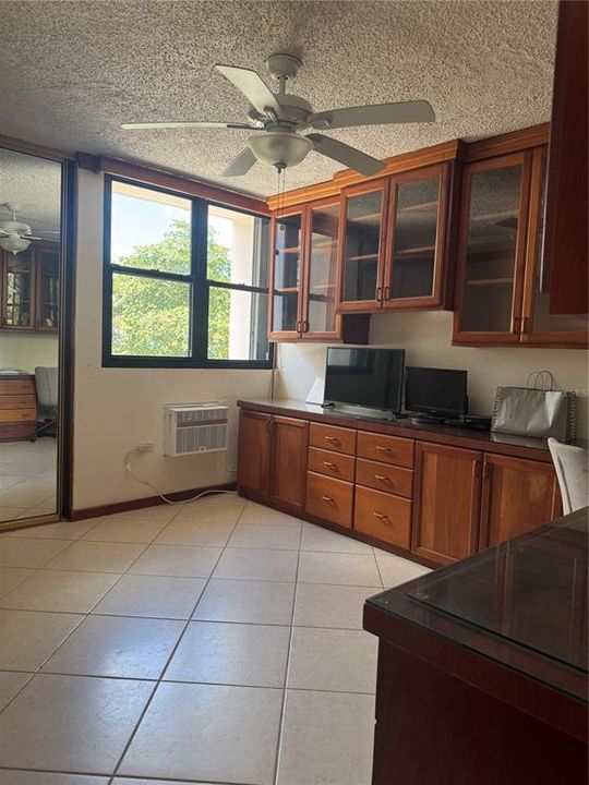 For Rent: $4,900 (3 beds, 2 baths, 0 Square Feet)