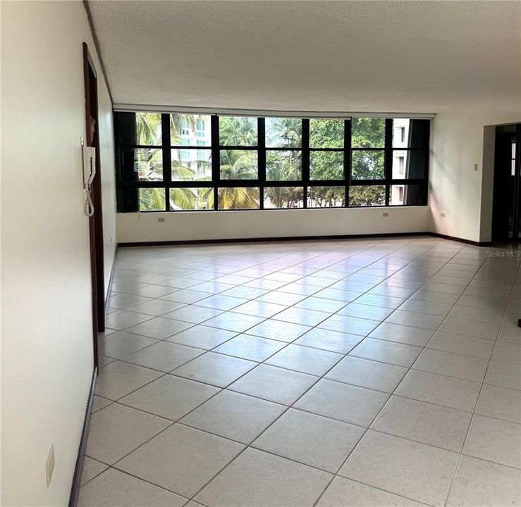 For Rent: $4,900 (3 beds, 2 baths, 0 Square Feet)