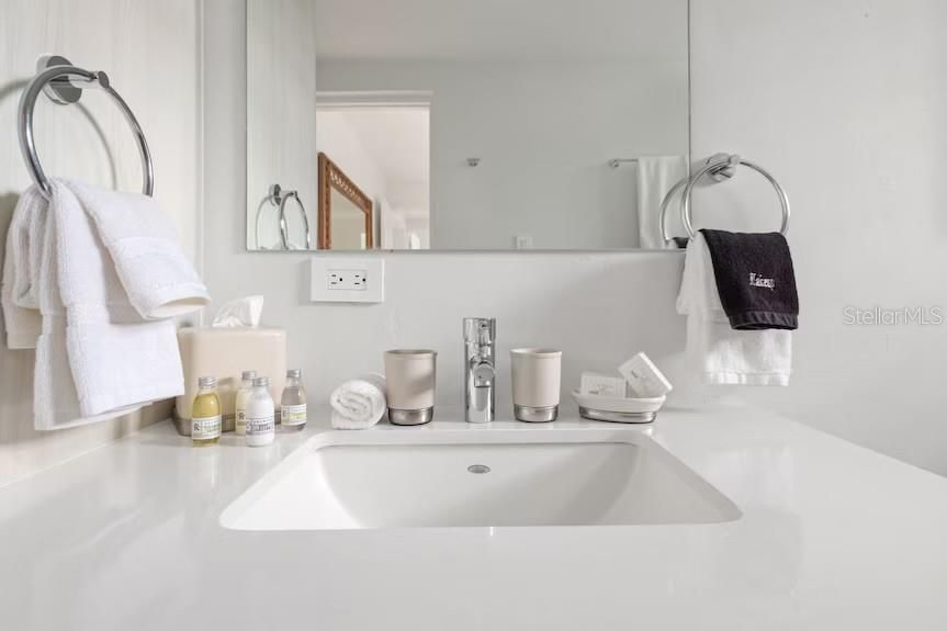 For Sale: $2,750,000 (5 beds, 4 baths, 2900 Square Feet)