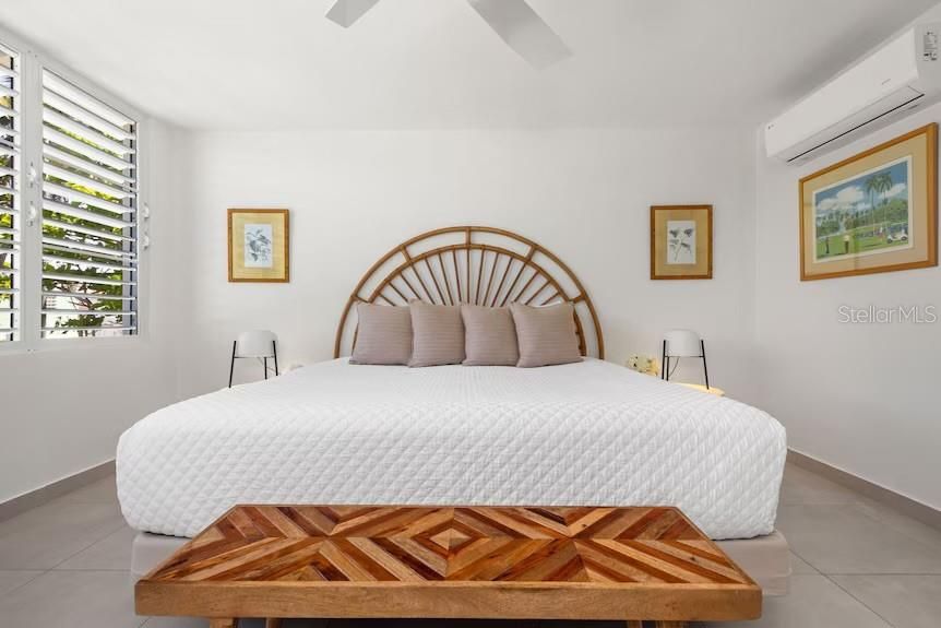 For Sale: $2,750,000 (5 beds, 4 baths, 2900 Square Feet)