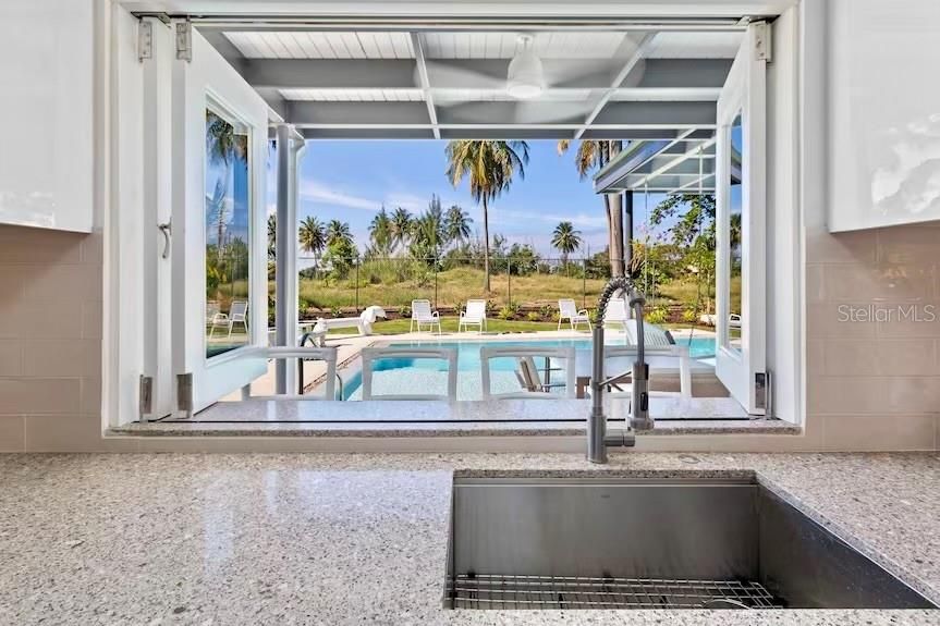 For Sale: $2,750,000 (5 beds, 4 baths, 2900 Square Feet)