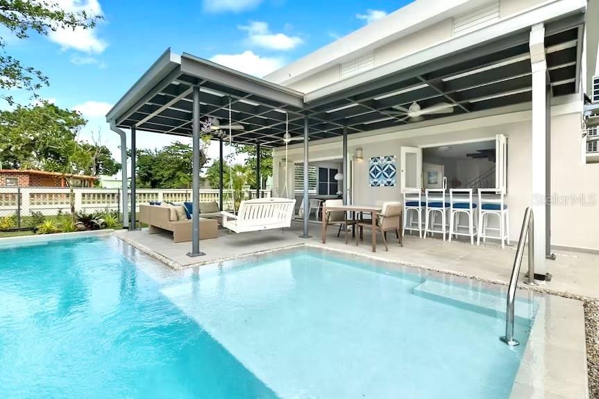 For Sale: $2,750,000 (5 beds, 4 baths, 2900 Square Feet)