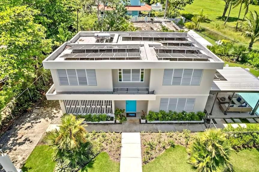 For Sale: $2,750,000 (5 beds, 4 baths, 2900 Square Feet)