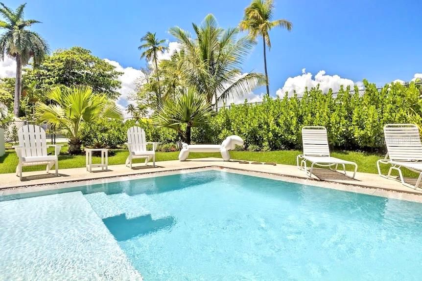 For Sale: $2,750,000 (5 beds, 4 baths, 2900 Square Feet)