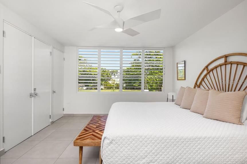 For Sale: $2,750,000 (5 beds, 4 baths, 2900 Square Feet)